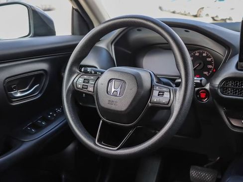 Used 2024 Honda HR-V LX image 17