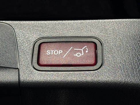 Used 2023 Mercedes-Benz EQB 300 4MATIC image 15