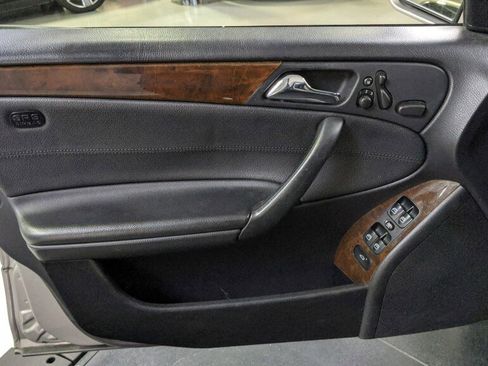 Used 2005 Mercedes-Benz C 320 4MATIC Sedan image 28