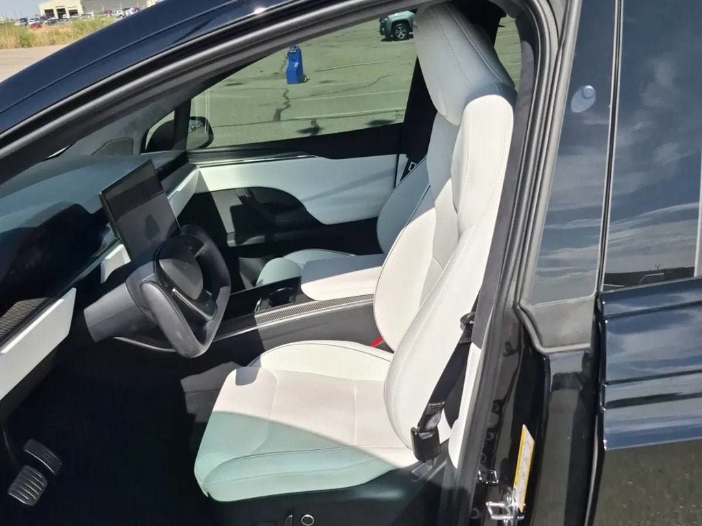 Used 2024 Tesla Model X Plaid AWD/4WD image 5