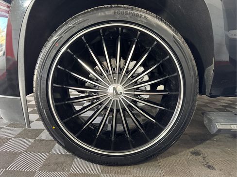 Used 2015 Cadillac Escalade Premium AWD/4WD image 21