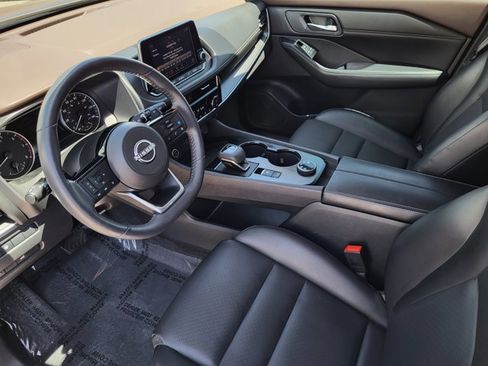 Certified 2023 Nissan Rogue SV w/ SV Premium Package AWD/4WD image 6