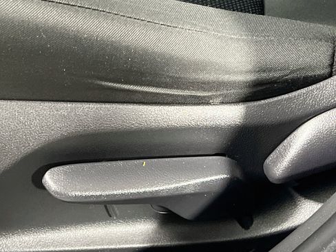 Used 2023 Toyota RAV4 LE FWD image 16