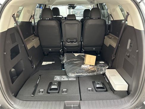 New 2026 Kia Carnival LXS image 27