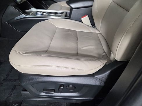 Used 2022 Ford Explorer Limited w/ Equipment Group 301A image 14