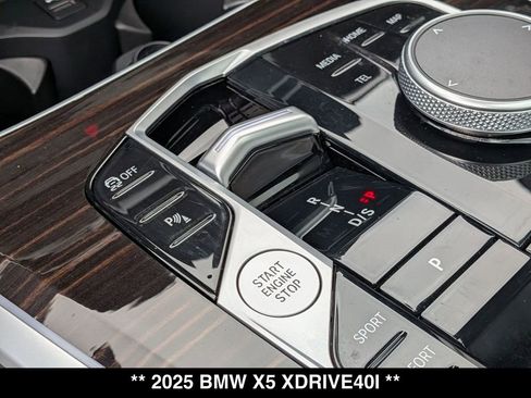 Certified 2025 BMW X5 xDrive40i w/ Parking Assistance Package AWD/4WD image 6