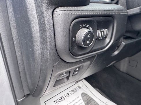Used 2020 RAM 1500 Limited image 12