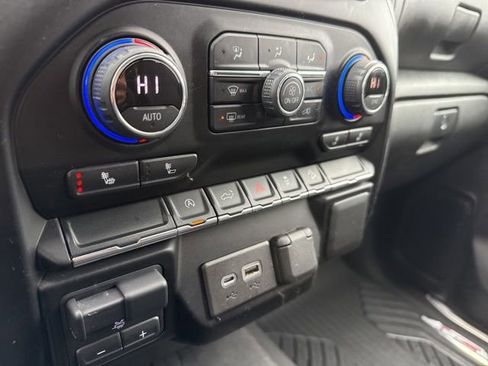 Used 2021 Chevrolet Silverado 1500 LT image 34
