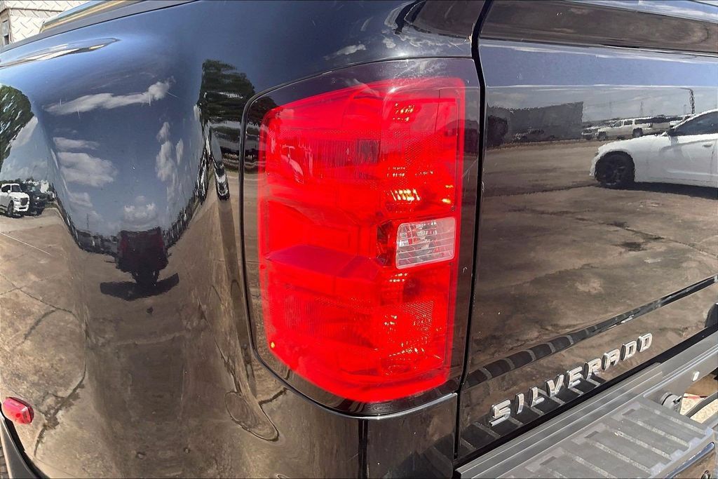 Used 2016 Chevrolet Silverado 3500 High Country w/ Duramax Plus Package AWD/4WD image 30