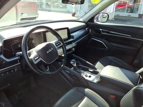 Used 2025 Kia Telluride S AWD/4WD image 11
