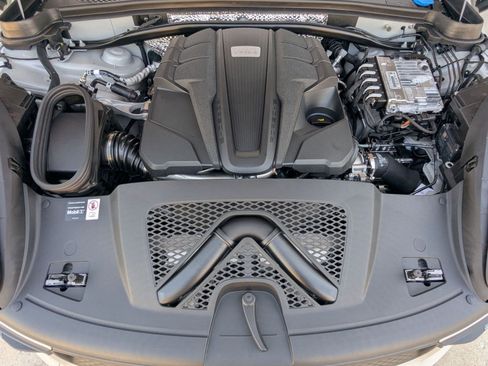 New 2026 Porsche Macan S AWD/4WD image 28