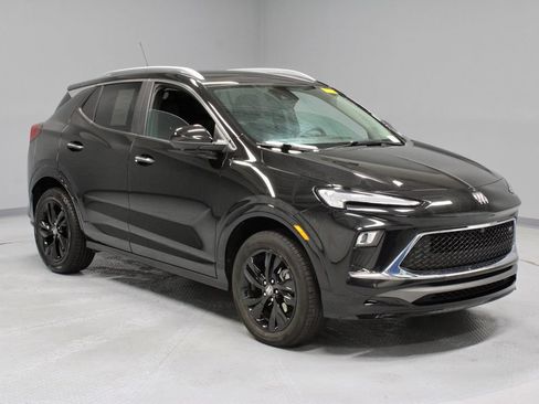 Used 2024 Buick Encore GX Sport Touring w/ Advanced Technology Package AWD/4WD image 1