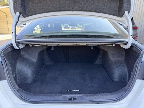 Used 2024 Nissan Altima 2.5 SR image 14