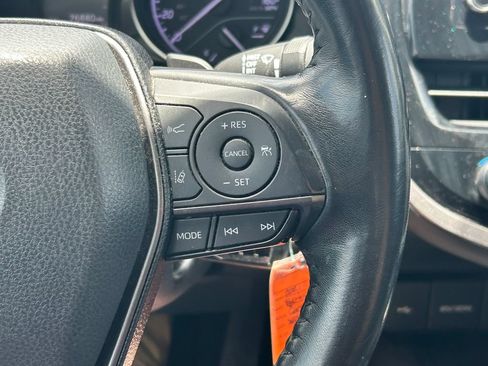 Used 2021 Toyota Camry SE FWD image 32