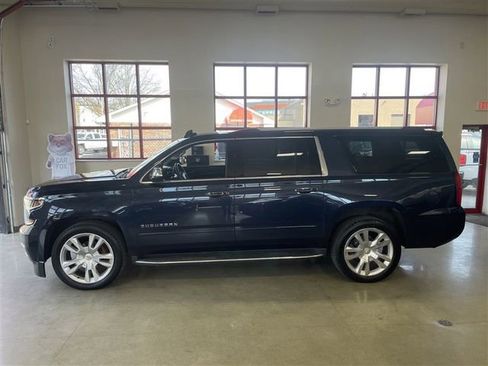 Used 2018 Chevrolet Suburban Premier image 4