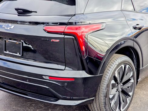 Used 2024 Chevrolet Blazer EV RS image 17