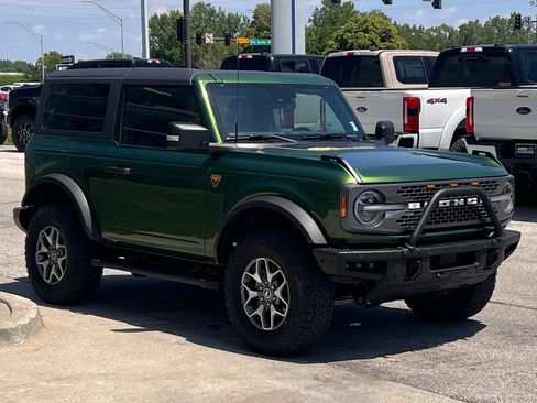 Certified 2022 Ford Bronco Badlands AWD/4WD image 8