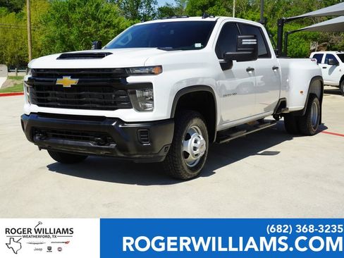 Used 2024 Chevrolet Silverado 3500 W/T AWD/4WD image 1