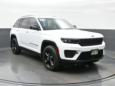 Used 2023 Jeep Grand Cherokee Altitude image 8