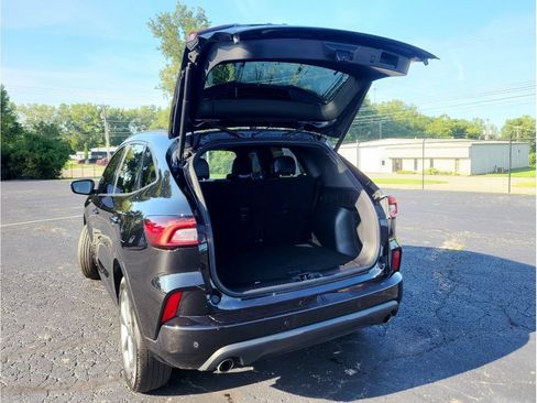 Used 2023 Ford Escape ST-Line w/ Tech Pack #1 AWD/4WD image 14