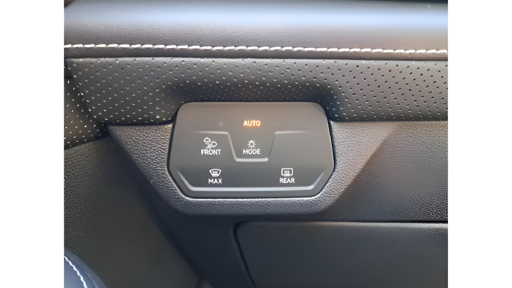 New 2025 Volkswagen Atlas SEL AWD/4WD image 46