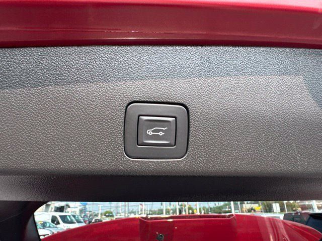 Used 2023 Buick Encore GX Essence w/ Experience Buick Package AWD/4WD image 22