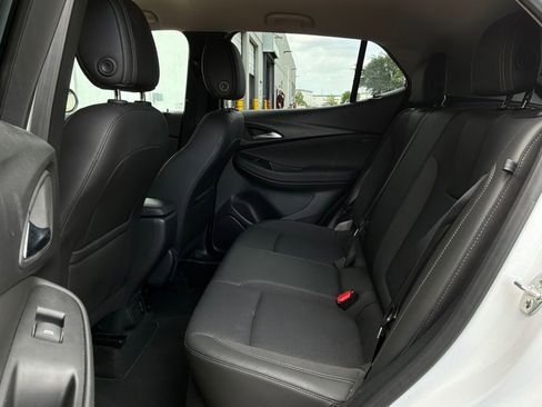 Used 2025 Buick Encore GX Preferred FWD image 11