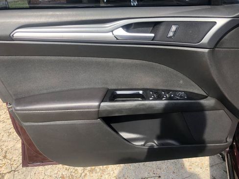 Used 2013 Ford Fusion SE FWD image 13