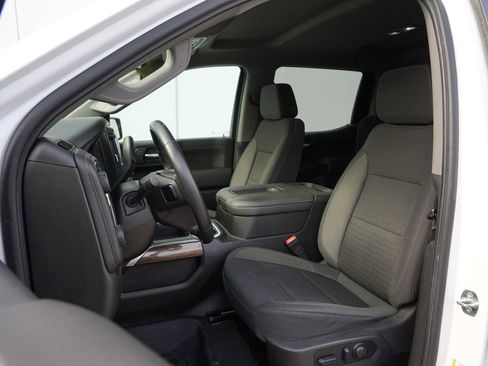 Used 2022 Chevrolet Silverado 1500 LT Trail Boss w/ Bed Protection Package AWD/4WD image 13