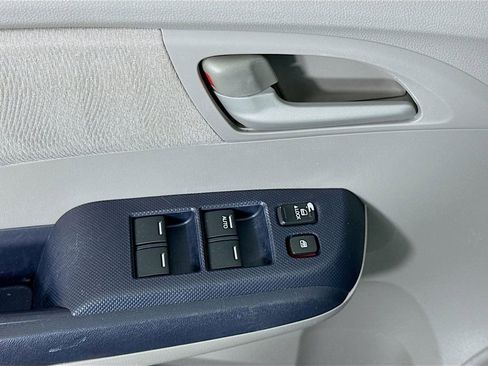Used 2010 Honda Insight EX image 16