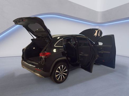 Used 2021 Mercedes-Benz GLA 250 w/ Premium Package image 14