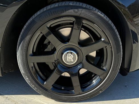 Used 2014 Rolls-Royce Wraith image 42