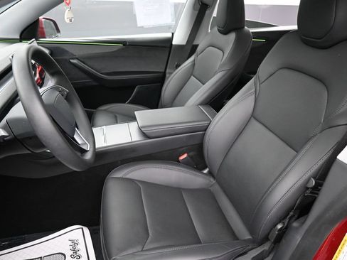 Used 2026 Tesla Model Y Long Range RWD image 23