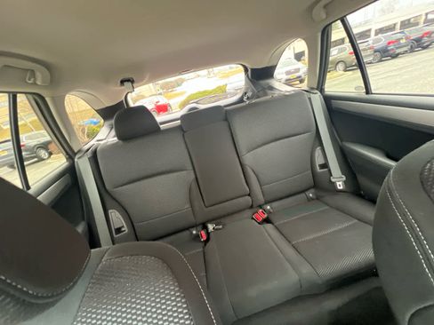 Used 2016 Subaru Outback 2.5i Premium image 3