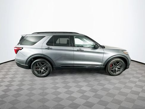 Used 2025 Ford Explorer ST AWD/4WD image 13