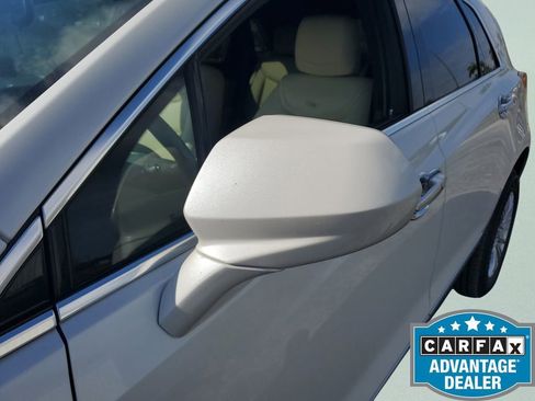 Used 2019 Cadillac XT5 FWD image 13