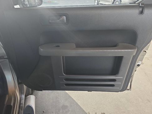 Used 2003 Honda Element EX image 11