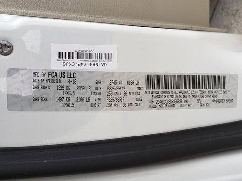 Used 2016 Dodge Grand Caravan SXT w/ Rear Park Assist Package image 25