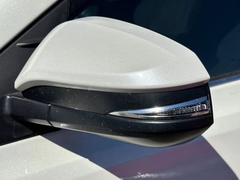 Used 2016 Toyota RAV4 Limited image 8