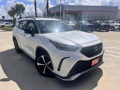 Certified 2021 Toyota Highlander XSE
