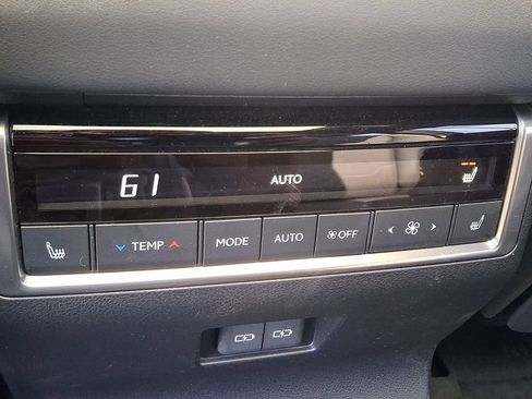 Used 2024 Lexus GX 550 w/ Accessory Package (Z1) AWD/4WD image 12
