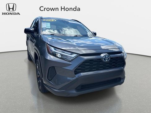 Used 2023 Toyota RAV4 LE AWD/4WD image 7