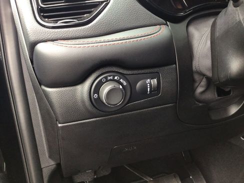 Used 2024 Dodge Durango GT AWD/4WD image 18