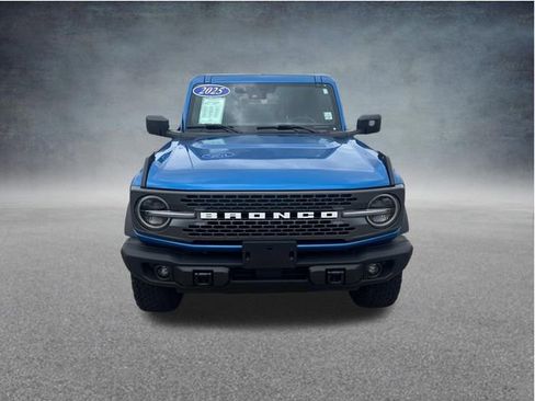 Used 2025 Ford Bronco Badlands AWD/4WD image 3
