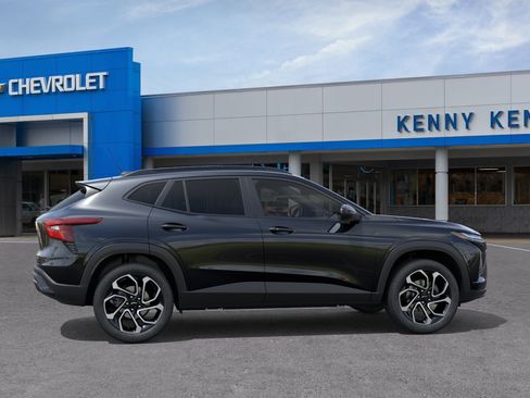 New 2026 Chevrolet Trax RS FWD image 5