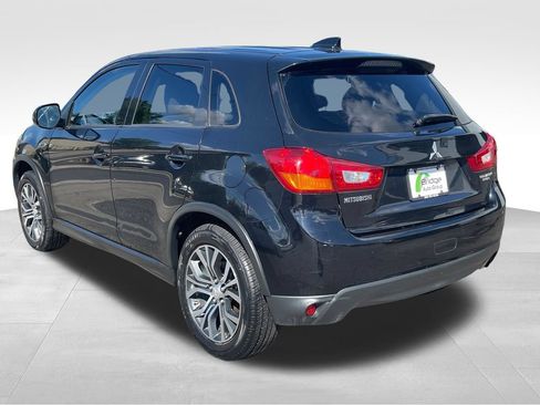Used 2017 Mitsubishi Outlander Sport ES FWD image 2