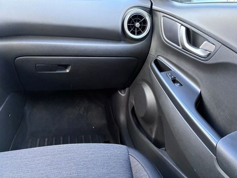 Used 2022 Hyundai Kona SEL w/ Convenience Package image 38