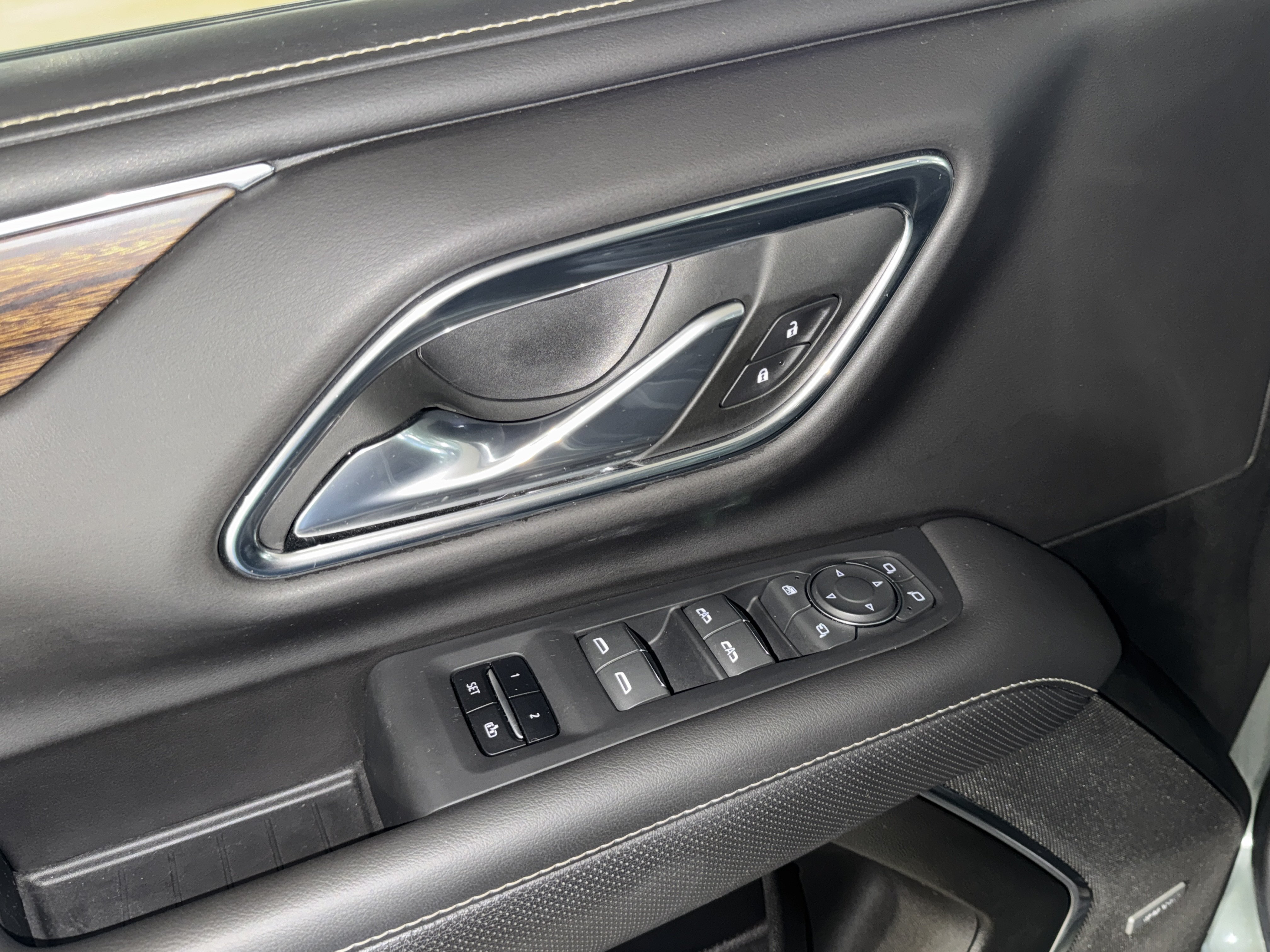 Used 2023 Chevrolet Tahoe Premier RWD image 19