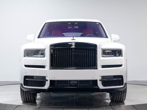 Used 2021 Rolls-Royce Cullinan Black Badge AWD/4WD image 58