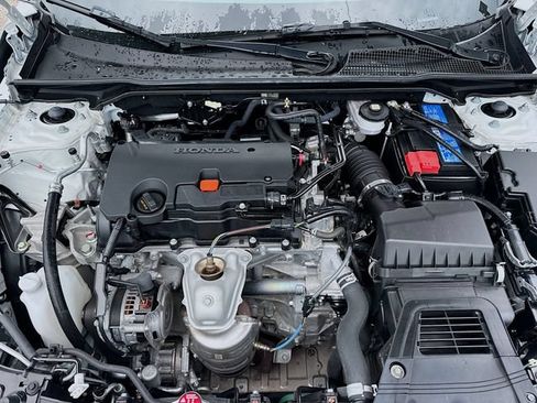 Used 2024 Honda Civic Sport image 32
